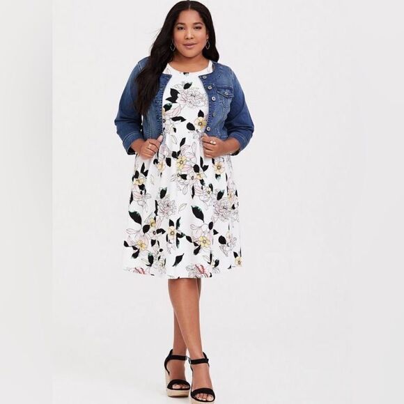 Torrid Mini Textured Knit Floral Skater Dress Size 2 2X - Picture 1 of 10